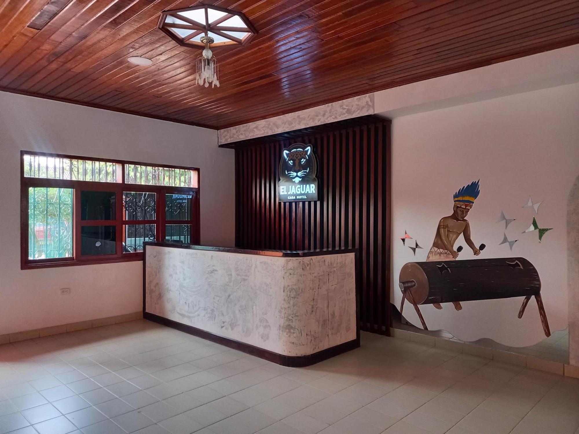 El Jaguar Casa Hotel Leticia Exteriör bild