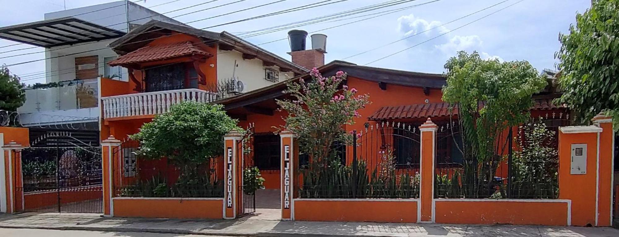 El Jaguar Casa Hotel Leticia Exteriör bild